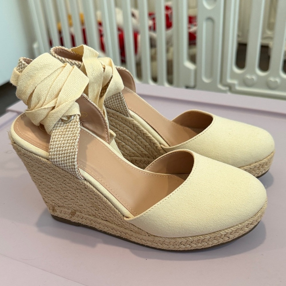 Elegant Cream Wedge Espadrilles